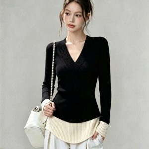 Black V-Neck Slim Waist Color Block Knit Sweater for Women 2026 Early Autumn